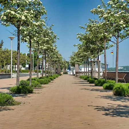 Apartment Terrasse, Gratis Nutzung Vom Ahoi Erlebnisbad Und Sauna In Sellin - Meeresblick 77 *