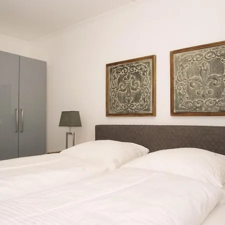 Terrasse, Gratis Nutzung Vom Ahoi Erlebnisbad Und Sauna In Sellin - Meeresblick 77 Appartement